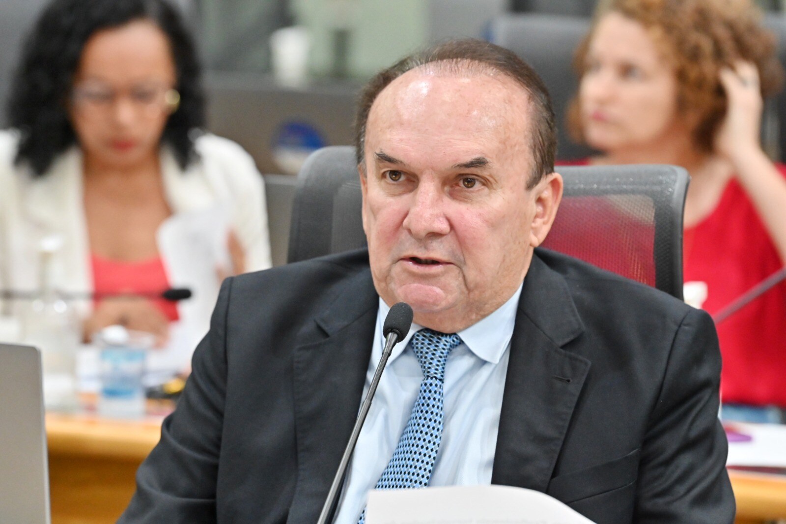 NELTER COBRA PAGAMENTO DE SALÁRIOS E BENEFÍCIOS A FUNCIONÁRIOS TERCEIRIZADOS DO HOSPITAL WALFREDO GURGEL