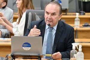 NELTER QUEIROZ VOLTA A COBRAR MELHORIAS DE ESTRADAS DO RN