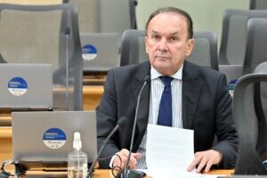 NELTER QUEIROZ SE CONGRATULA COM POPULAÇÃO DE CAICÓ E REGIÃO SERIDÓ POR ESCOLHA DE NOVO BISPO DA DIOCESE