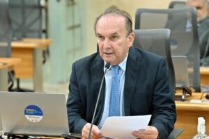 Deputado Nelter Queiroz apresenta Moção de Repúdio por declarações de assessor jurídico no município de Lagoa Nova