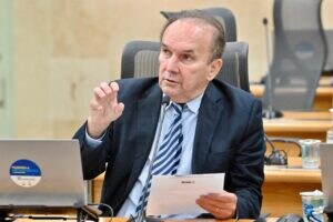 Nelter Queiroz cobra retomada dos consignados e diz que Governo retém recursos indevidamente