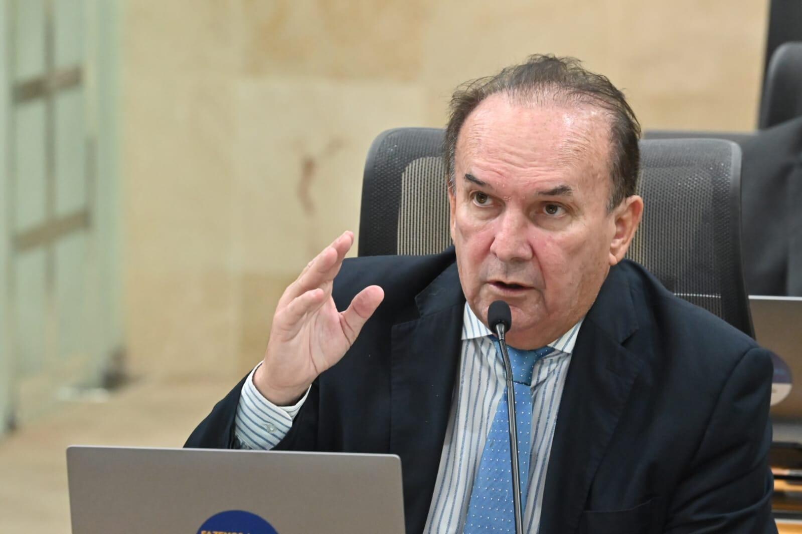 Nelter Queiroz defende Allyson Bezerra e exalta bordadeiras de Timbaúba dos Batistas