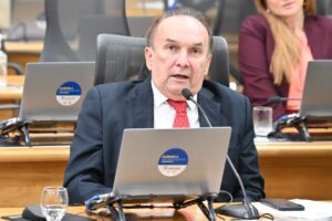 Deputado Nelter Queiroz reforça cobrança por ampliação do sistema de abastecimento de água em Jucurutu
