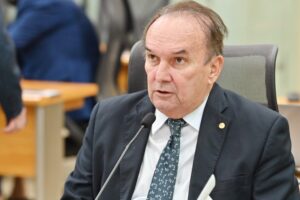 Nelter Queiroz defende criação da CNH Matuta, cobra transferência urgente de paciente e registra votos de pesar na Assembleia Legislativa