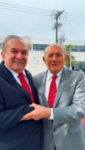 Candidatura à reeleição de Nelter Queiroz recebe apoio público do deputado Vivaldo Costa