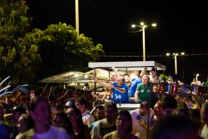 Na reta final, Nelter Queiroz reúne multidões em mobilizações pelo Seridó e Vale do Açu